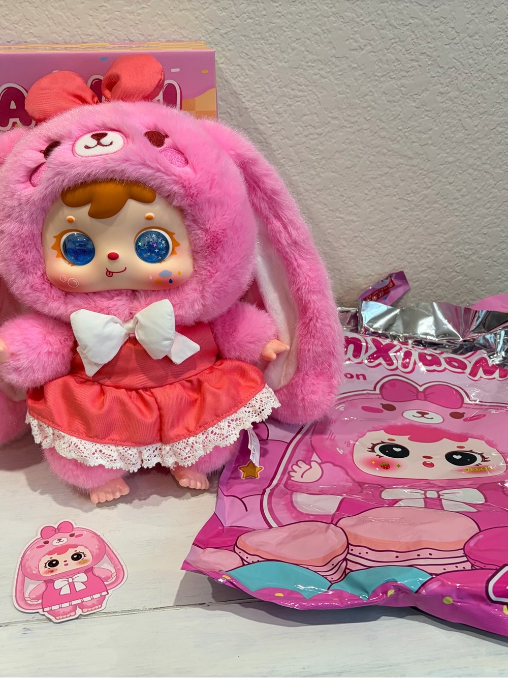 Authentic Samuel Macaroon 400% Pink rabbit,New in Box, US Seller, Fast Shipping